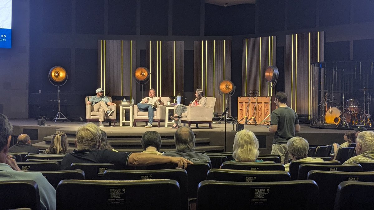 jxm164's tweet photo. Ballots are the goal, but connections are the soul of this work. 🗳️❤
#Grateful for the neighbors who invited me to @palmcroft tonight. This chase is about building a neighborhood we can all be proud of.
#Apologetics #CommunityLeader #FaithAndService https://t.co/h6MGVgzgSP