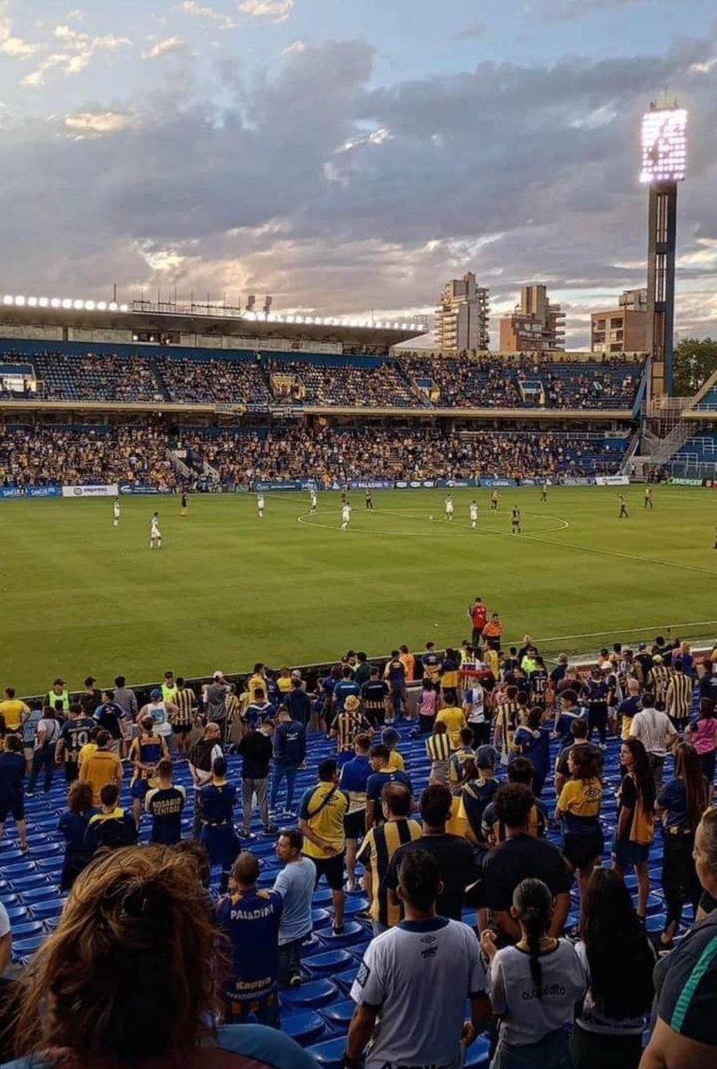 EL 73RCO 👽 tweet media