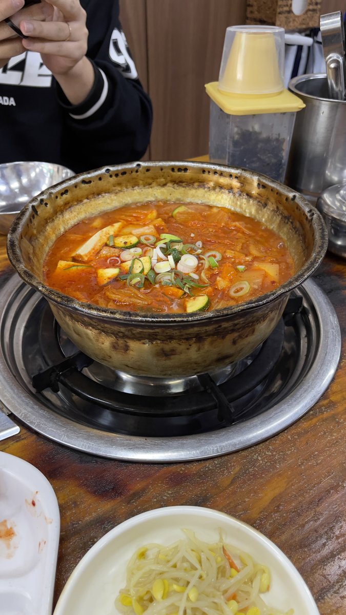 푸른오두막 tweet media