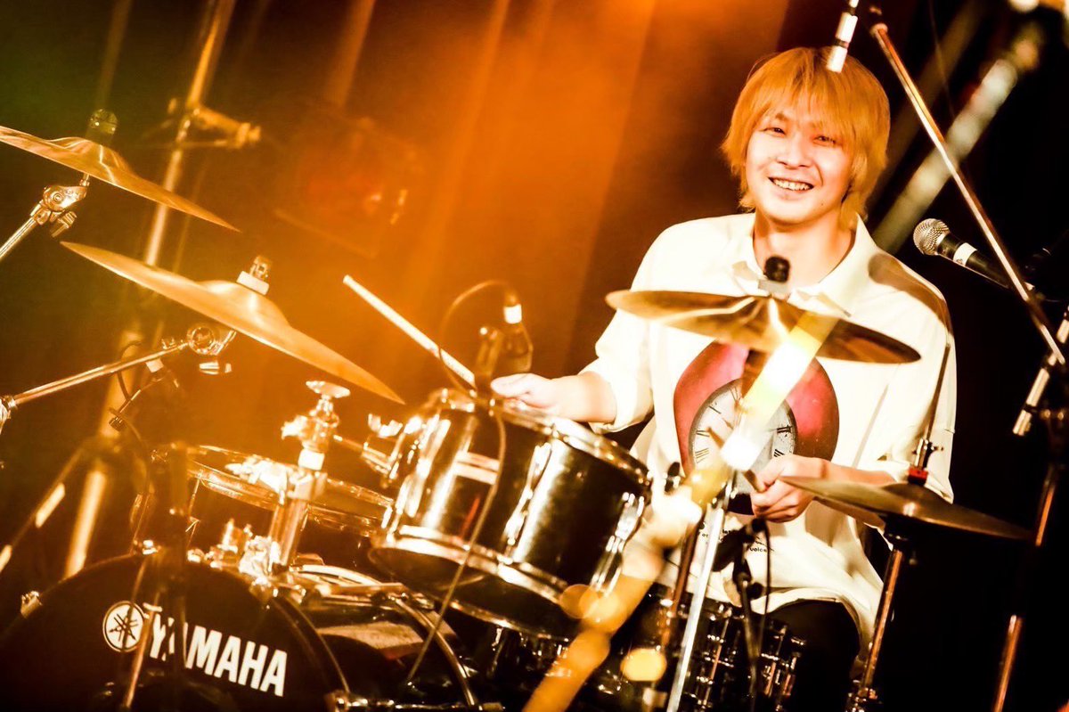 モノブライト tweet media