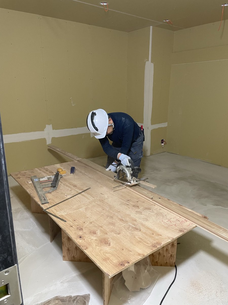 内山祐介 中卒大工 工務店社長🔨 tweet media