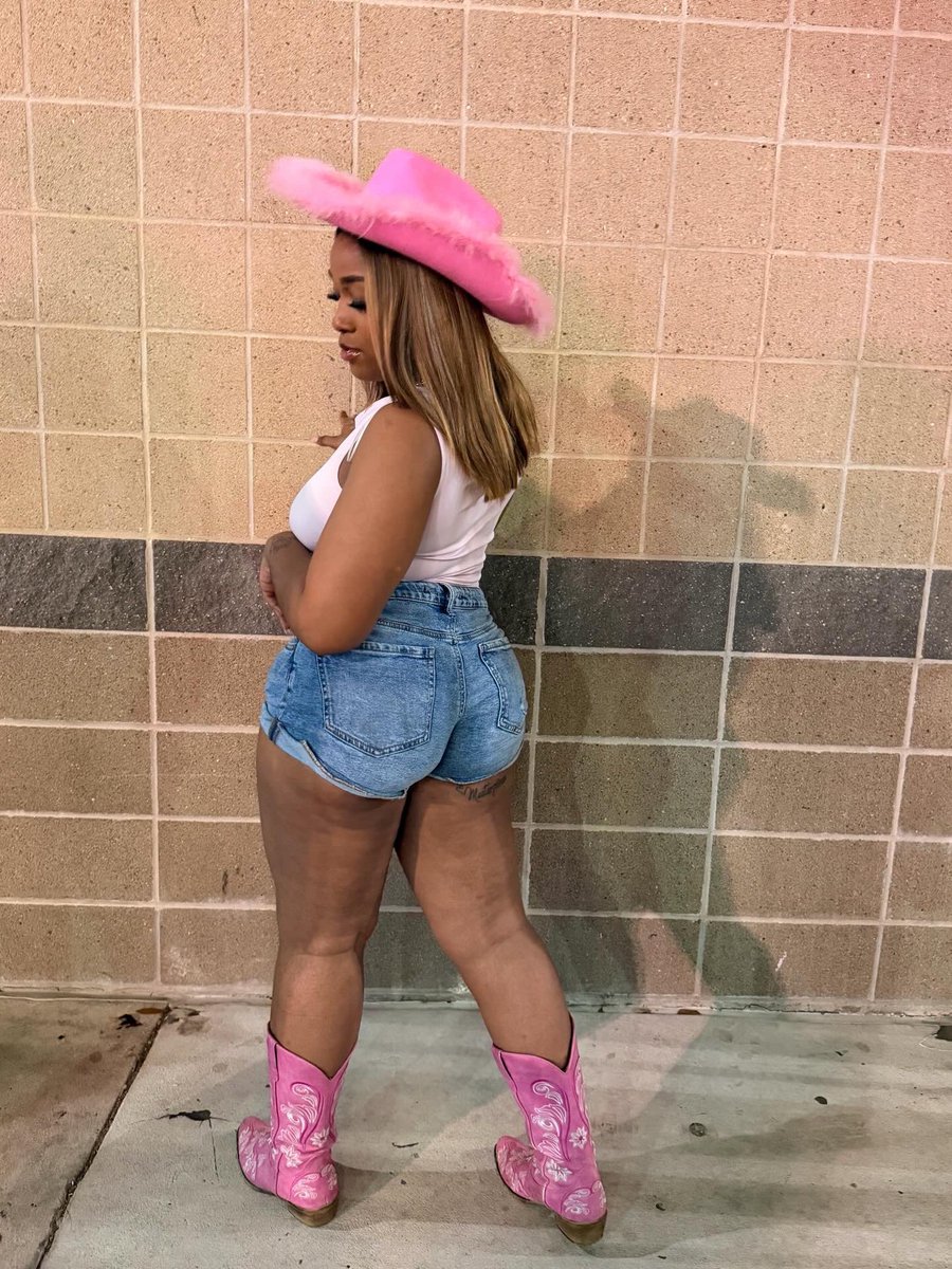 She’sMia👸 tweet media