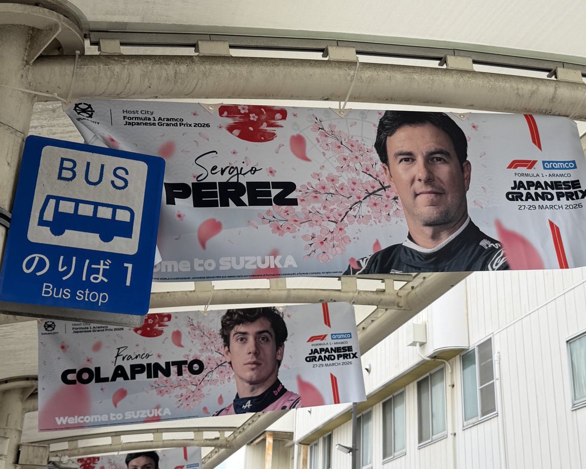 Tina ⁴³ 🎀 tweet media