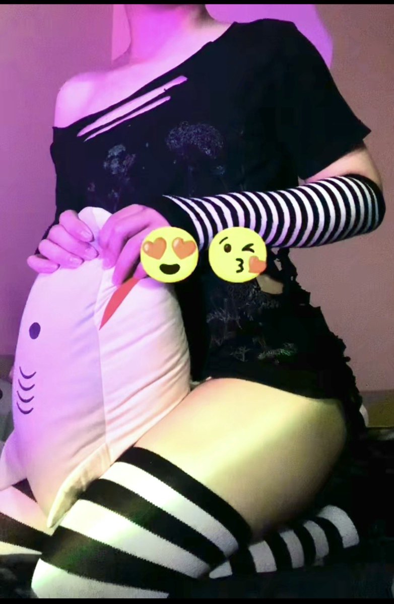 proboilover's tweet photo. peak male masculinity🖤

#femboy https://t.co/u3VR1A1KS5