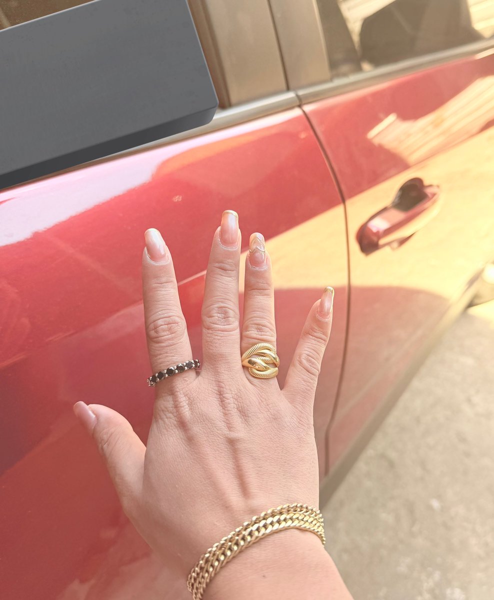 jayjay/⛈️🍌 tweet media