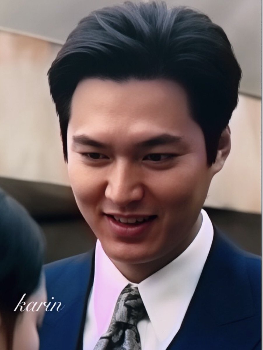 karin3413's tweet photo. Hansu's fleeting smile reminded me of his childhood. His eyes touched my heart.
@ActorLeeMinHo #イミンホ
#LeeMinho #パチンコ
#KohHansu #pachinko
#Happy4thAnniversary https://t.co/mY7lge0IVi