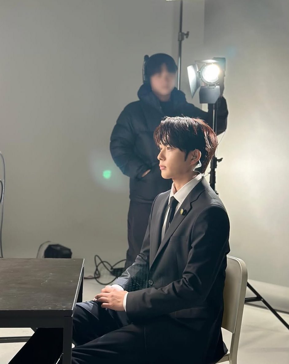 เกียดคอมเม้นในไอจี แซวฮีว่าแฟนหนุ่มของใครบางคนหล่อจัง555555555555555555 เนอะพี่เนอะ