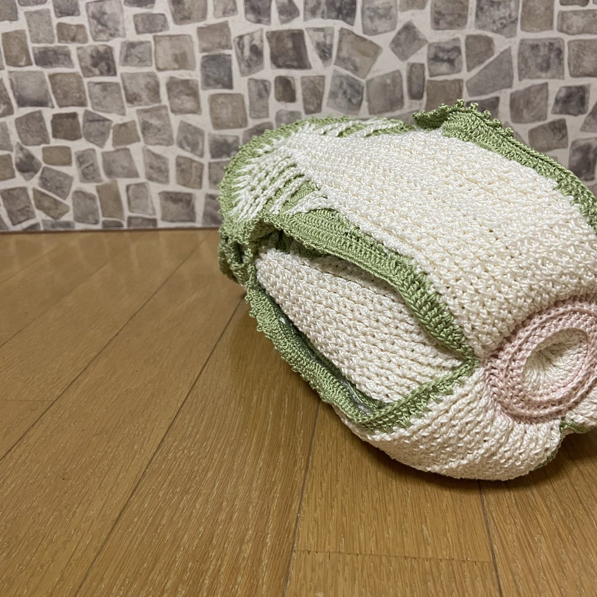 AlaKnitting's tweet image. 昔バズった編み白菜です。
ずっしり。

#編み物 #crochet