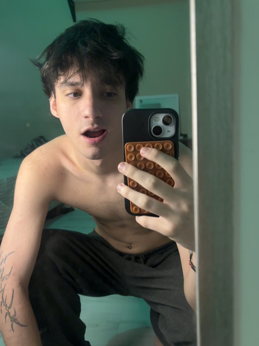 valen twink🇦🇷 tweet media