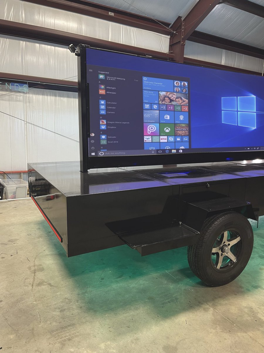 Orrobuilds's tweet image. Old boat trailer → Digital Billboard trailer.
Built it myself. Prints money 💸
#DigitalBillboard #MobileAdvertising #CustomBuild