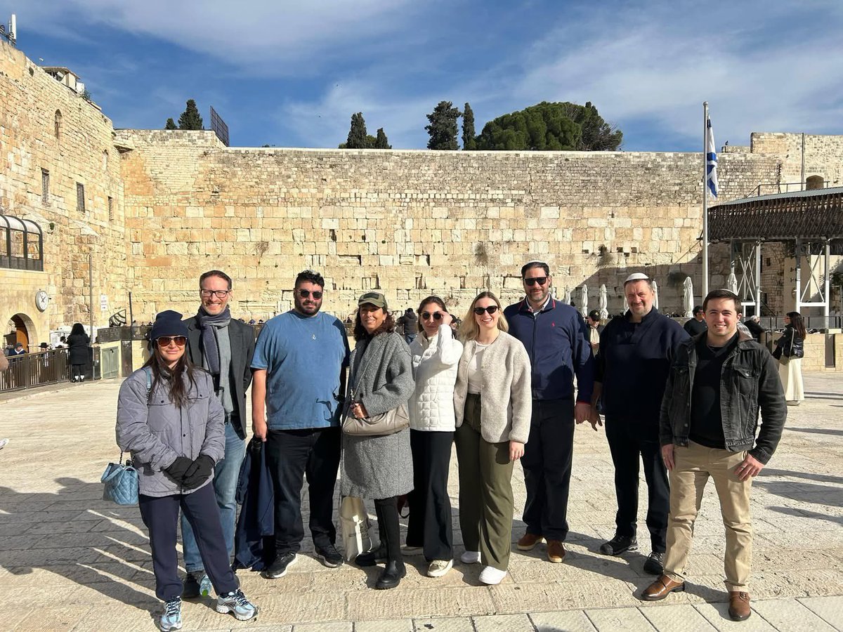 Le Troupeau de petits Elon tweet media