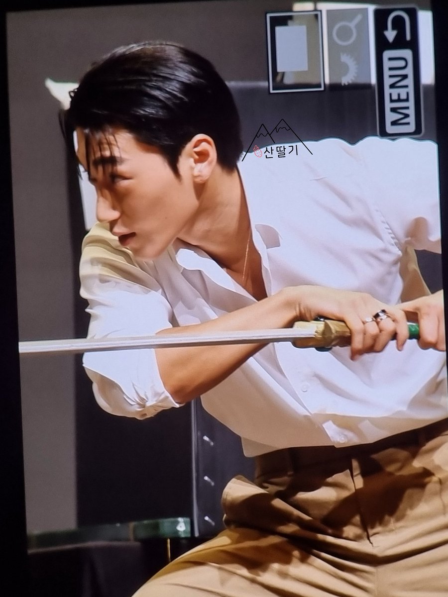 산딸기🍓𝓻𝓪𝓼𝓹𝓫𝓮𝓻𝓻𝔂 ⋆˚₊ tweet media