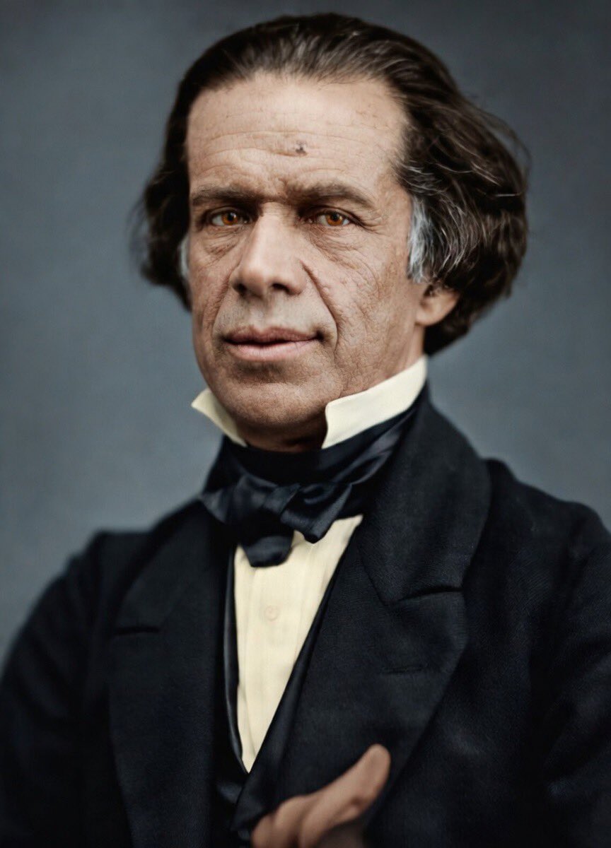 Tlatoani_Cuauhtemoc tweet media