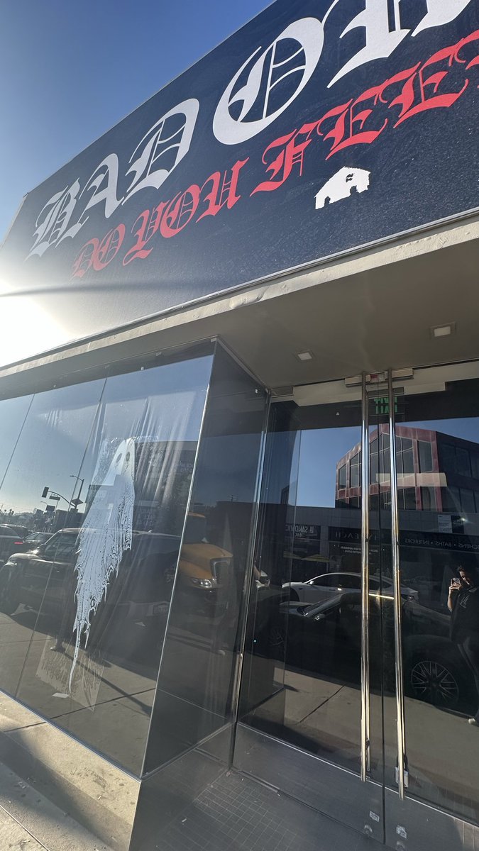 ✖ S † E L L A ✖ tweet media