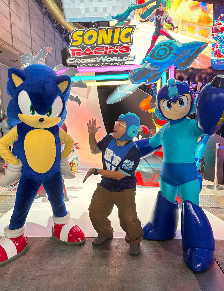 ใญใใฏใใณใทใชใผใบๅ
ฌๅผ tweet media