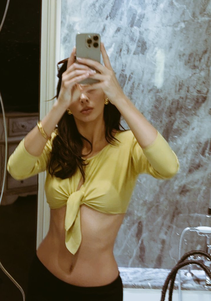 𝓚𝓮𝓷𝓭𝓪𝓵𝓵 tweet media