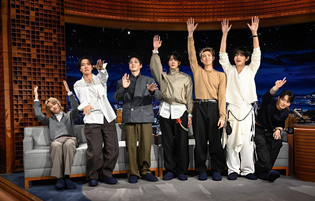 𝒜ura ✰ tweet media