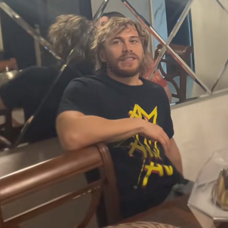 x¡t.🦢 tweet media