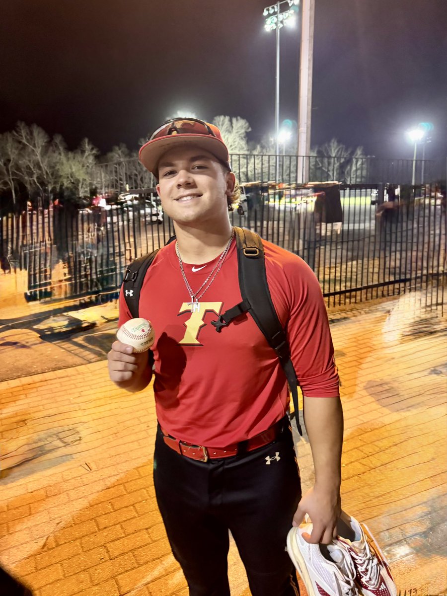 cameron_st48063's tweet photo. 💣💣💣💣💥#4 for this year—hours in the cage, early mornings, late nights… it all payed off with a BIG hit over LCF during our rivalry game!
🔥I’m just getting started. 
💪Hungry to keep working, keep improving, and bring this energy to the next level.

#uncommitted2026
 East High School (Victoria, Tx)
OF ll 2B ll RHP 
@VEHSTitans @Mike_Biel @RD_Spiehs