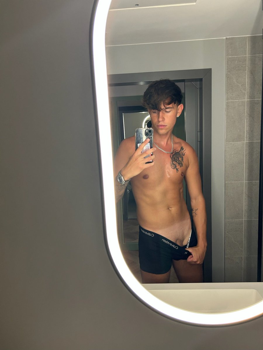 bigfhung tweet media