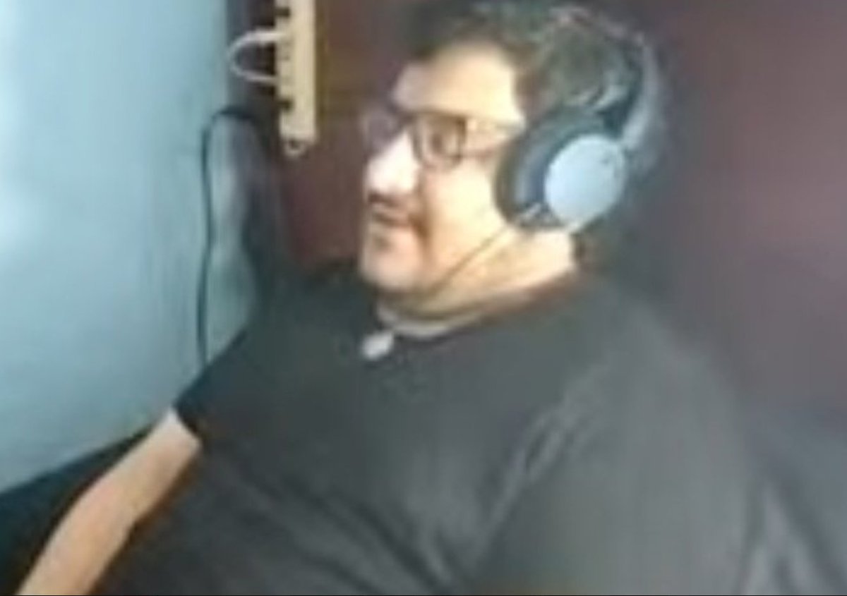 javier bazaes tweet media