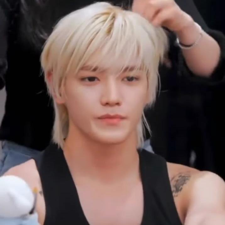 taeyong pics tweet media