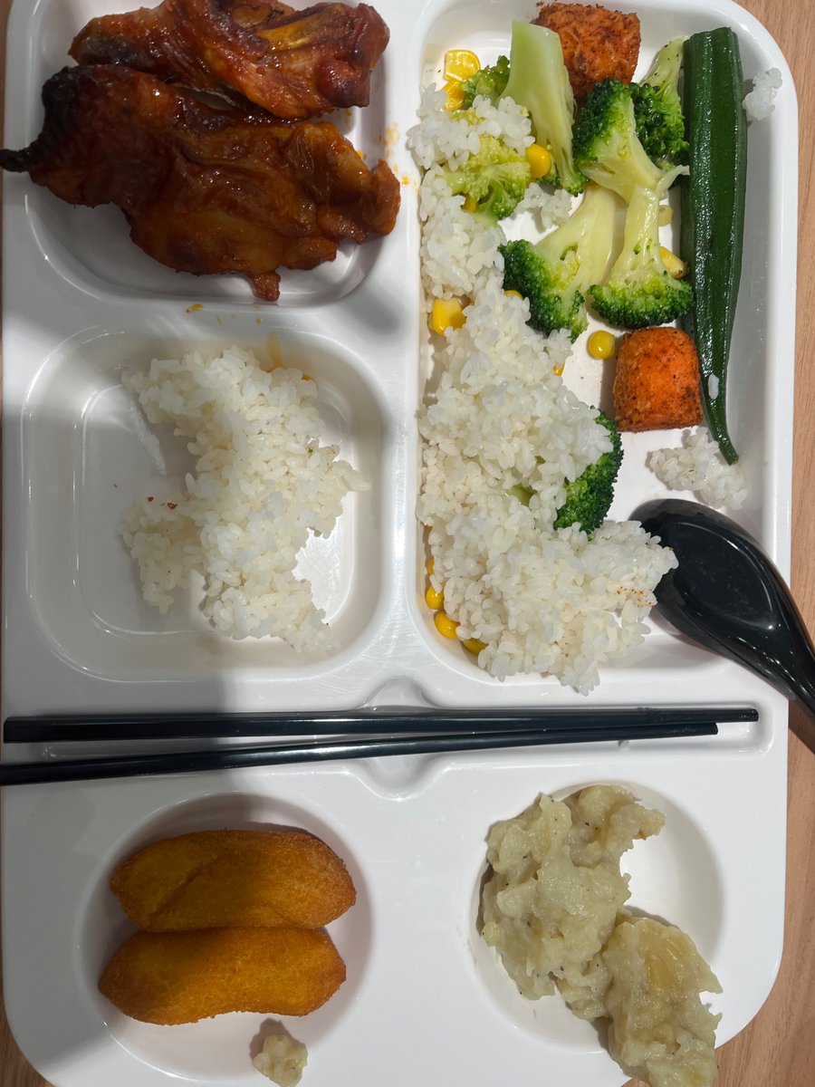 mikiworkshard's tweet photo. 饱吃要饭 https://t.co/i3uspAXhHf
