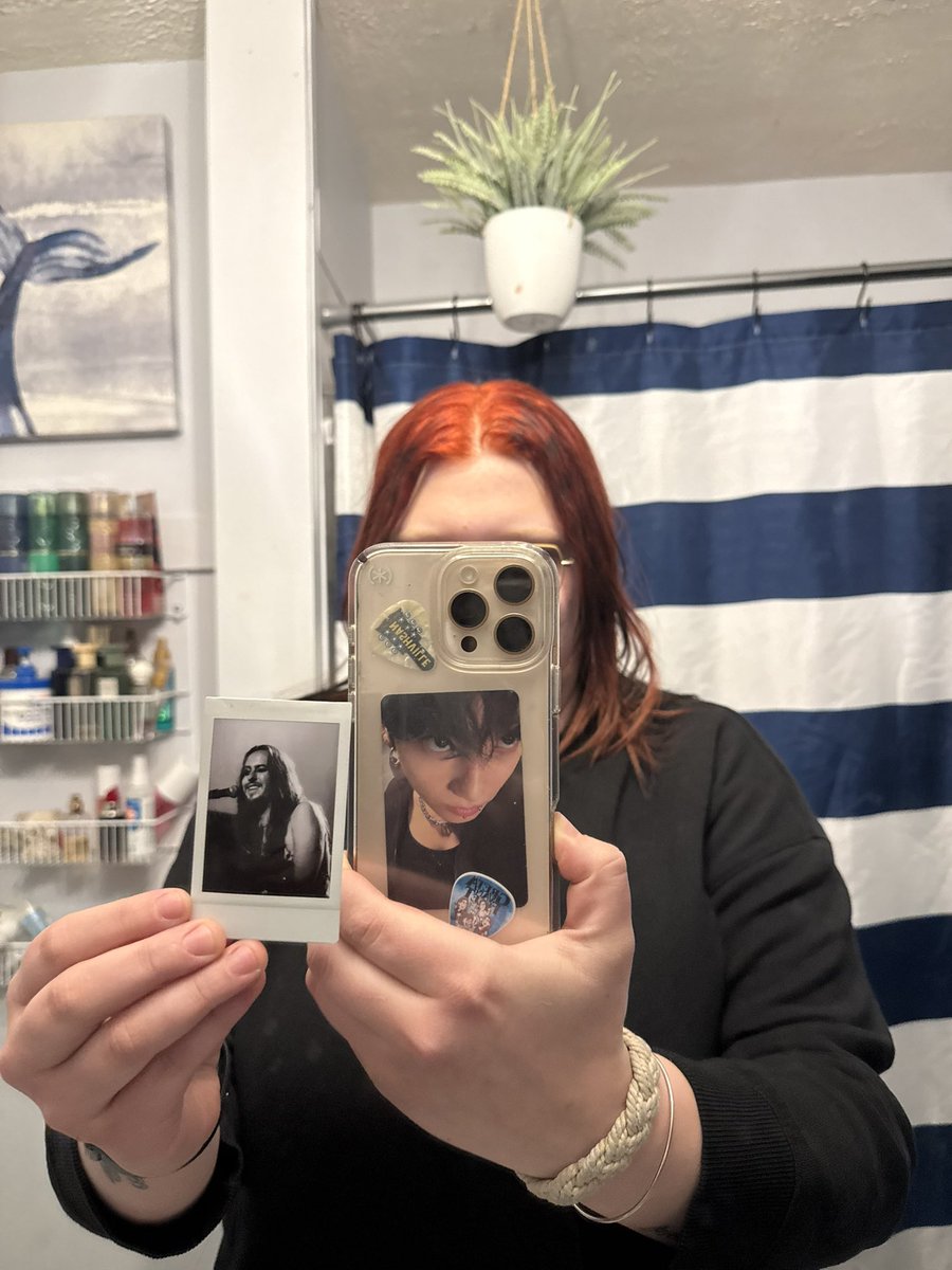 ɐuuɐ⊬💋🪩 tweet media