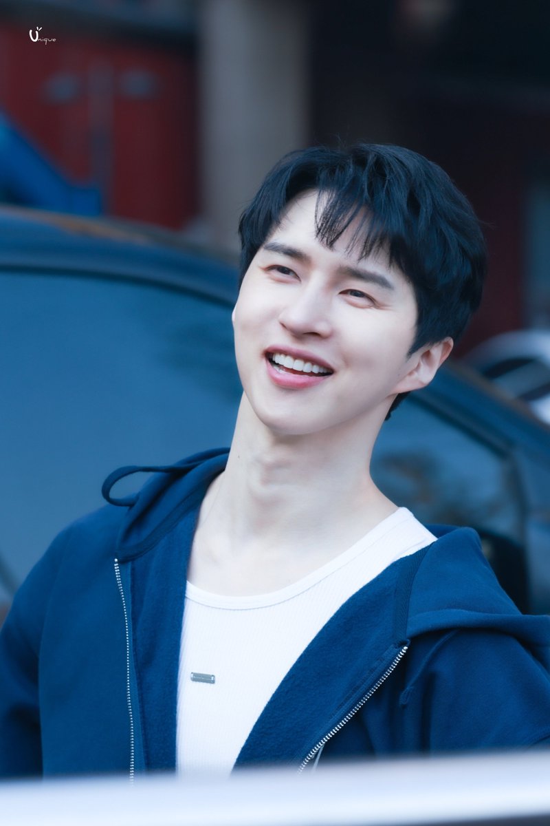 Unique_Ken tweet media