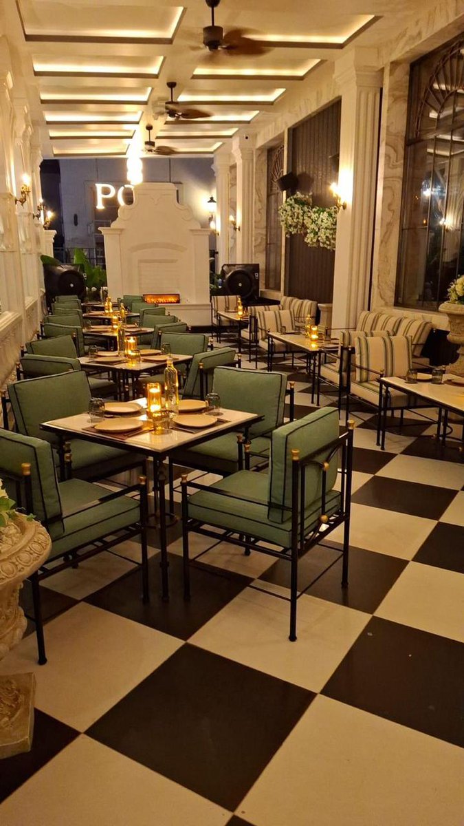 DEEPAKKAHUJA's tweet image. #Gurgaon
- नगर एवं ग्राम नियोजन विभाग ने सेक्टर-66 स्थित एआईपीएल जॉय स्ट्रीट मॉल में अतिक्रमण को लेकर बिल्डर और #Poise नामक रेस्तरां को कारण बताओ नोटिस दिया।
- कॉमन क्षेत्र में कब्जा किया। आपात स्थिति में लोगों को मॉल से बाहर निकलने में दिक्कत आएगी।
#AIPL #Poise #LandMark