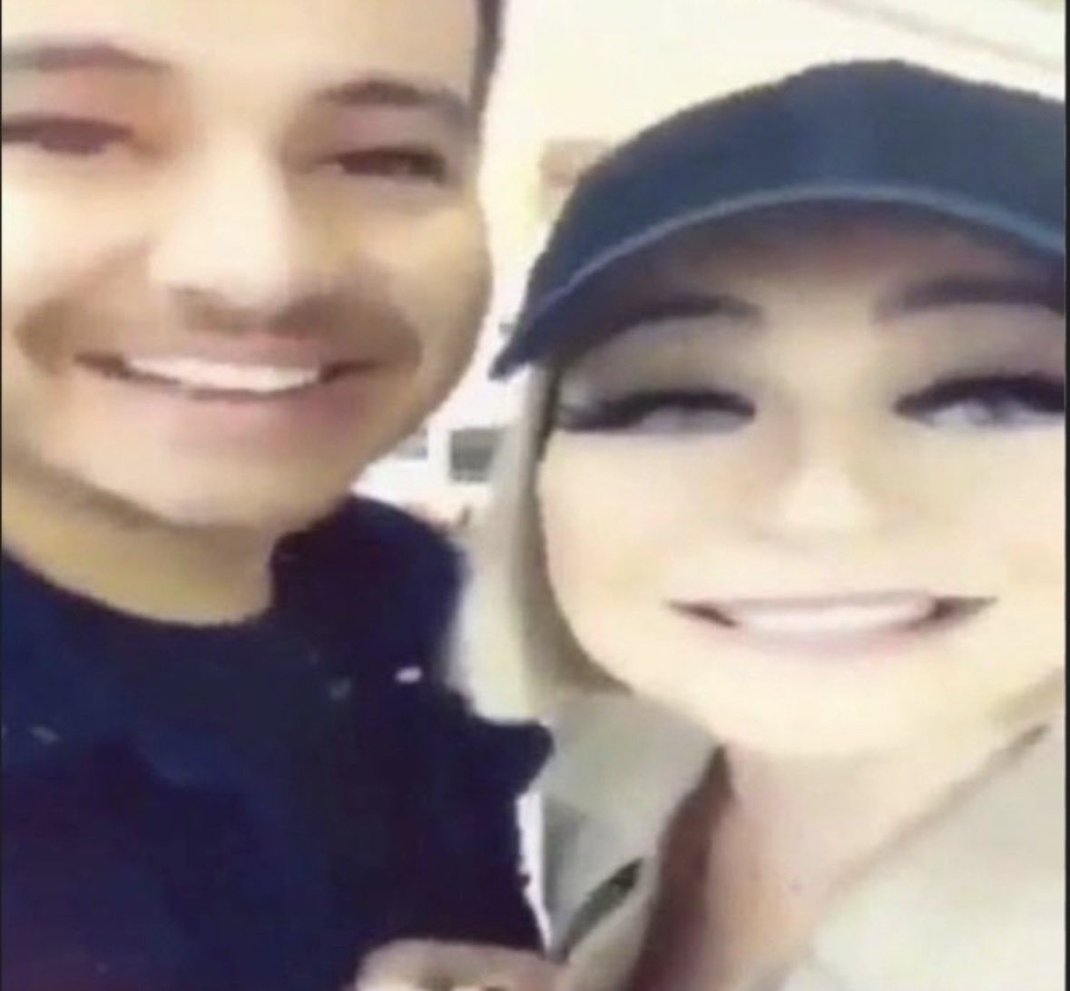 Lolarta🐝 tweet media