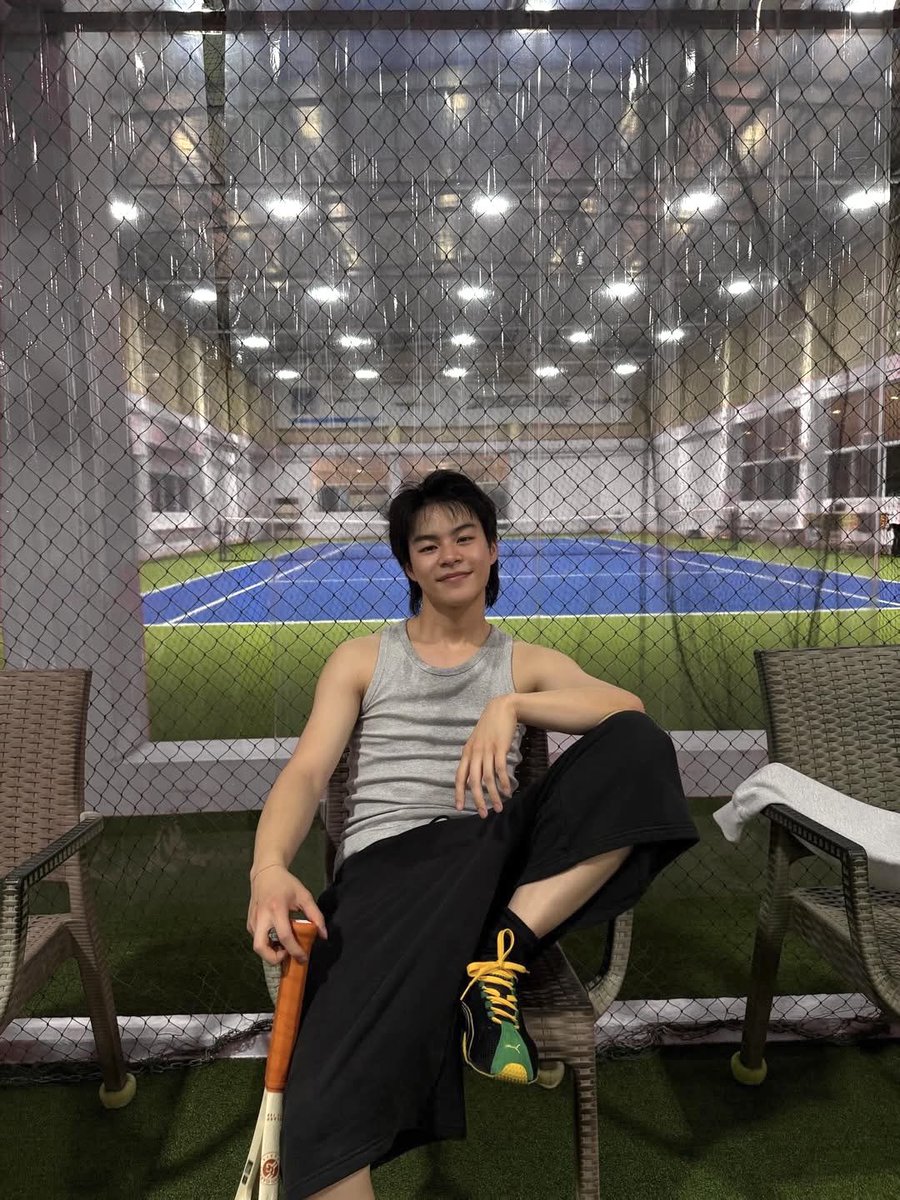 BATT💗🦖 tweet media