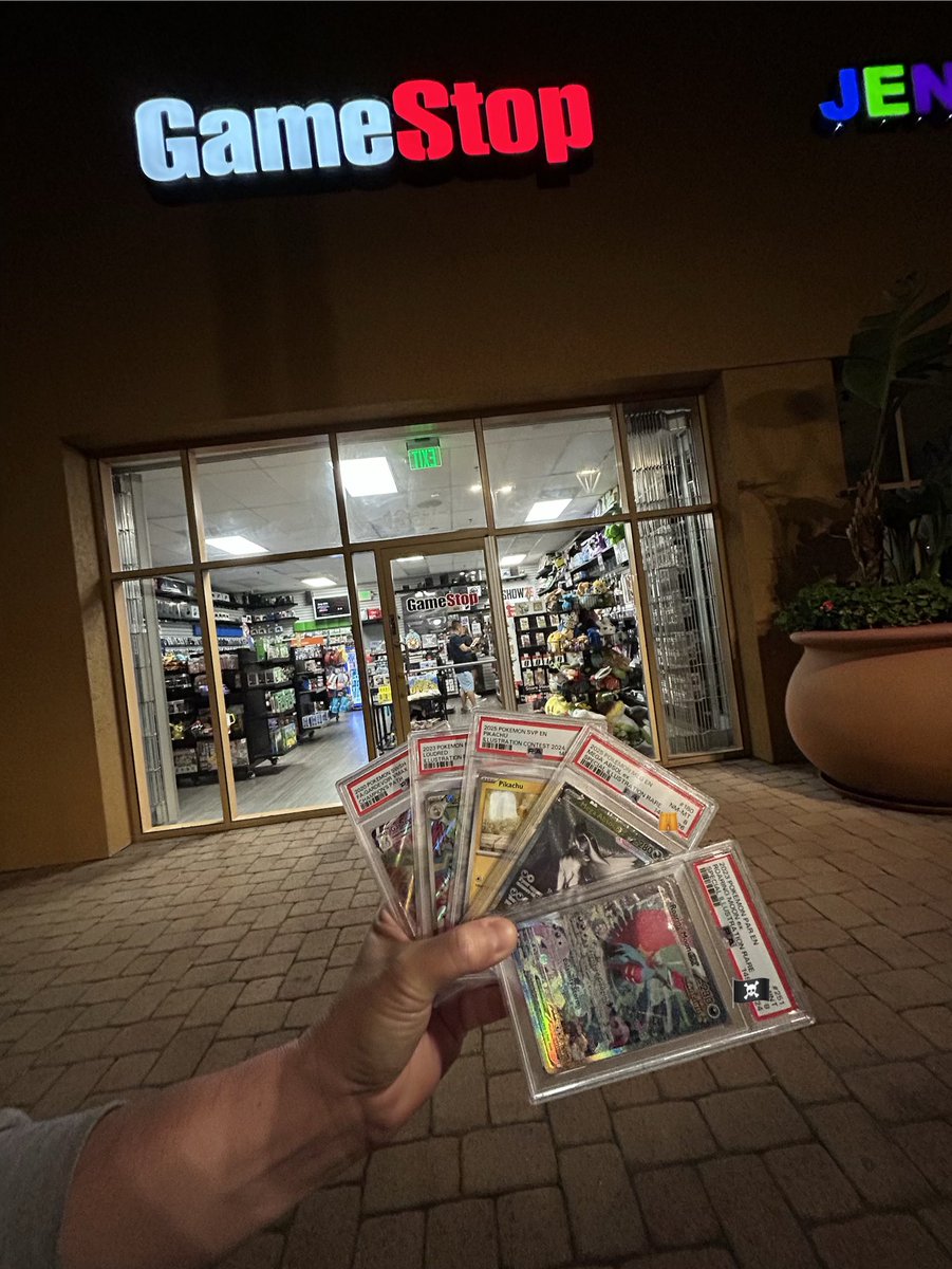 🏴☠️ tweet media