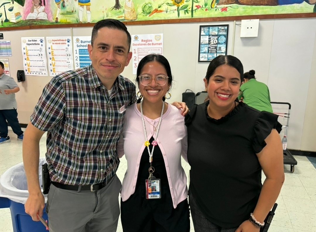 bramir13's tweet photo. Today's Children Museum event @BurnetElem1926 was a HUGE success! 💎🎉 Thank you, teachers and Principal Luna @lunaleads for building strong partnerships with our families!

@MrsGarro @Kryst1025 @lunaleads @bramir13 @sallybelmares https://t.co/d3EPSi0lwr