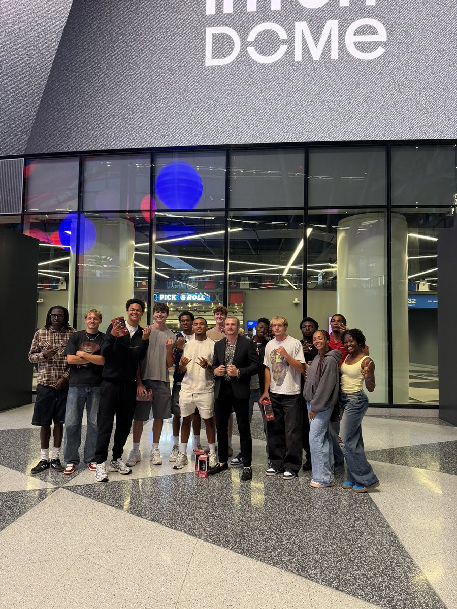 SacKenny's tweet photo. @SacStTrack Student-Athlete experience at NBA game LA Clippers vs Raptors game.
#SpringBreakVibes https://t.co/93tg5Lu63J