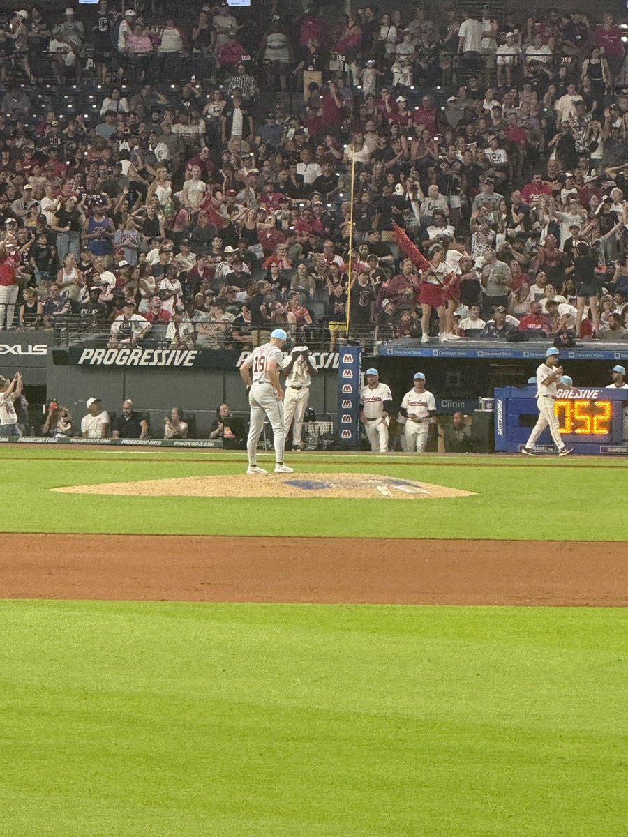 DanTheGambleCampbell tweet media