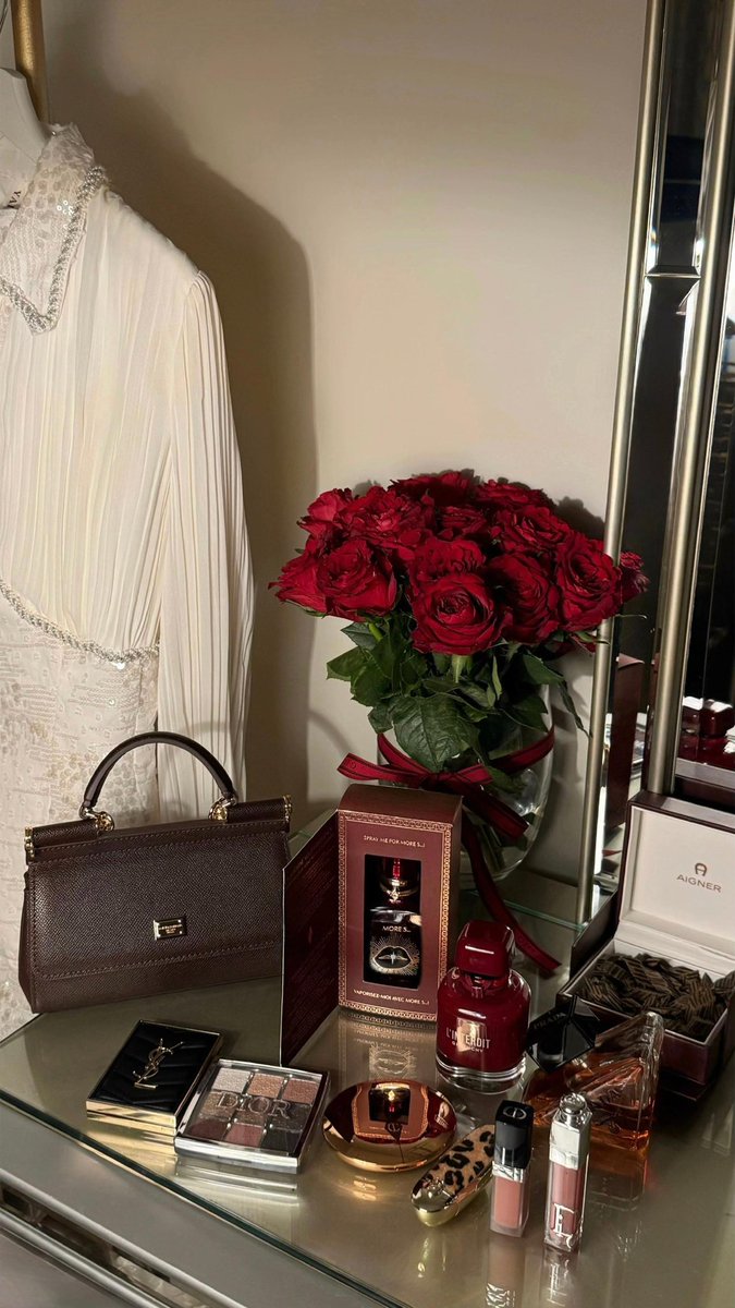 دلال النويصر tweet media