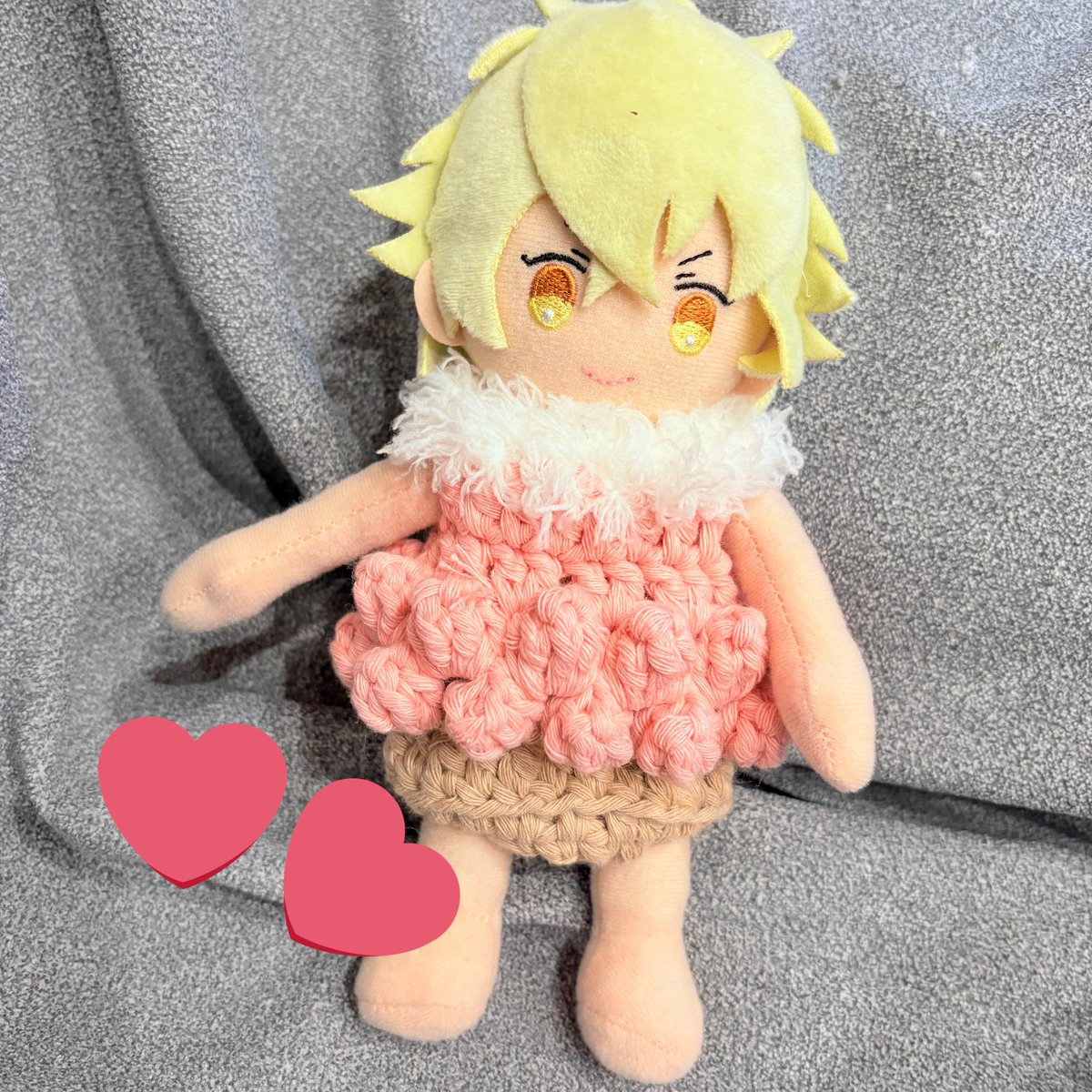 toki_oto86's tweet photo. ホイップ的なの襟につけたら可愛くなった🤗らんらんもつくるー！
まだ紫の糸がゲットできず😭 https://t.co/V8fw9amyAb