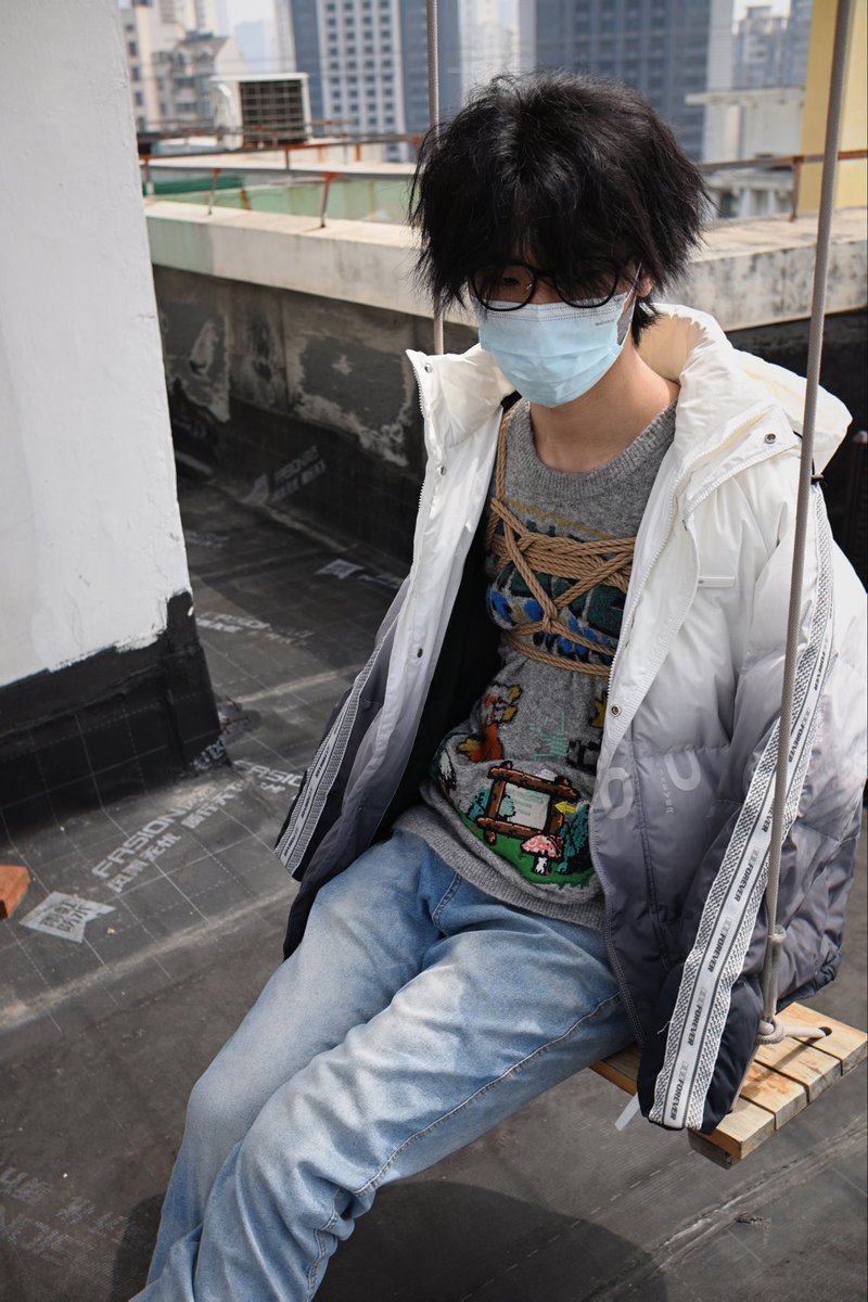林。 tweet media