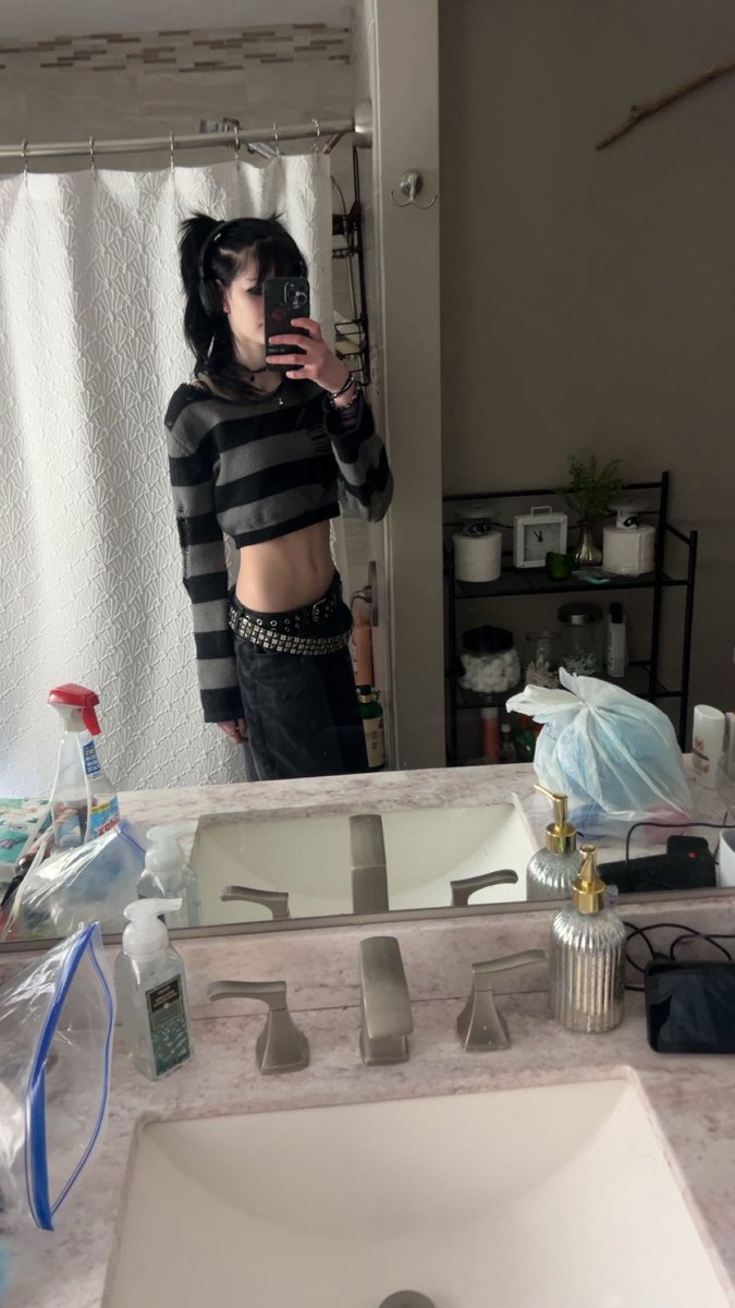 thighgf's tweet photo. Doing good took two caps of MERILAX with my coffee and only ate dinner I’m higher then what I needa be but I won’t give up. #help #edtwtㅤ #edtwtbr #edtwtgroupchat #helpmeout #edtwttips #twed #TWED #twedtwt #edhelp #edtw #edtwtᅠ #edt #ed #edtwtthread https://t.co/7ugsOnMOjC