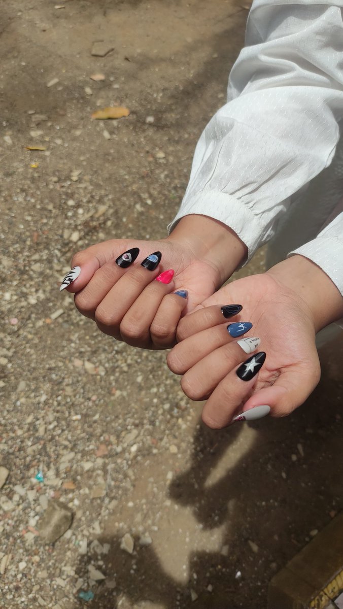 KMRN EXCITED LEBARAN KARENA MAU PAKE FAKE NAILS LANY INI 😔🖐🖐