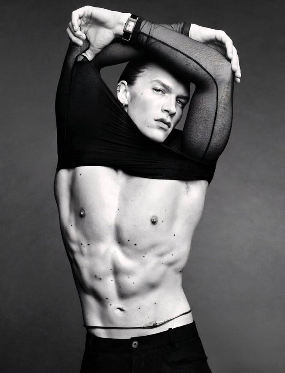 Jesse 💫 tweet media