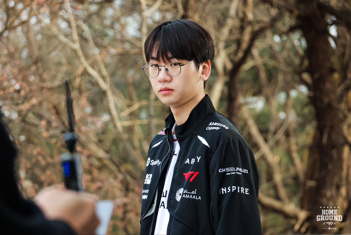 ํ๋๐ฟ๏ธ tweet media