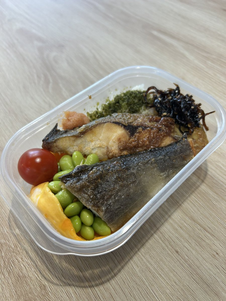 海ブルー tweet media