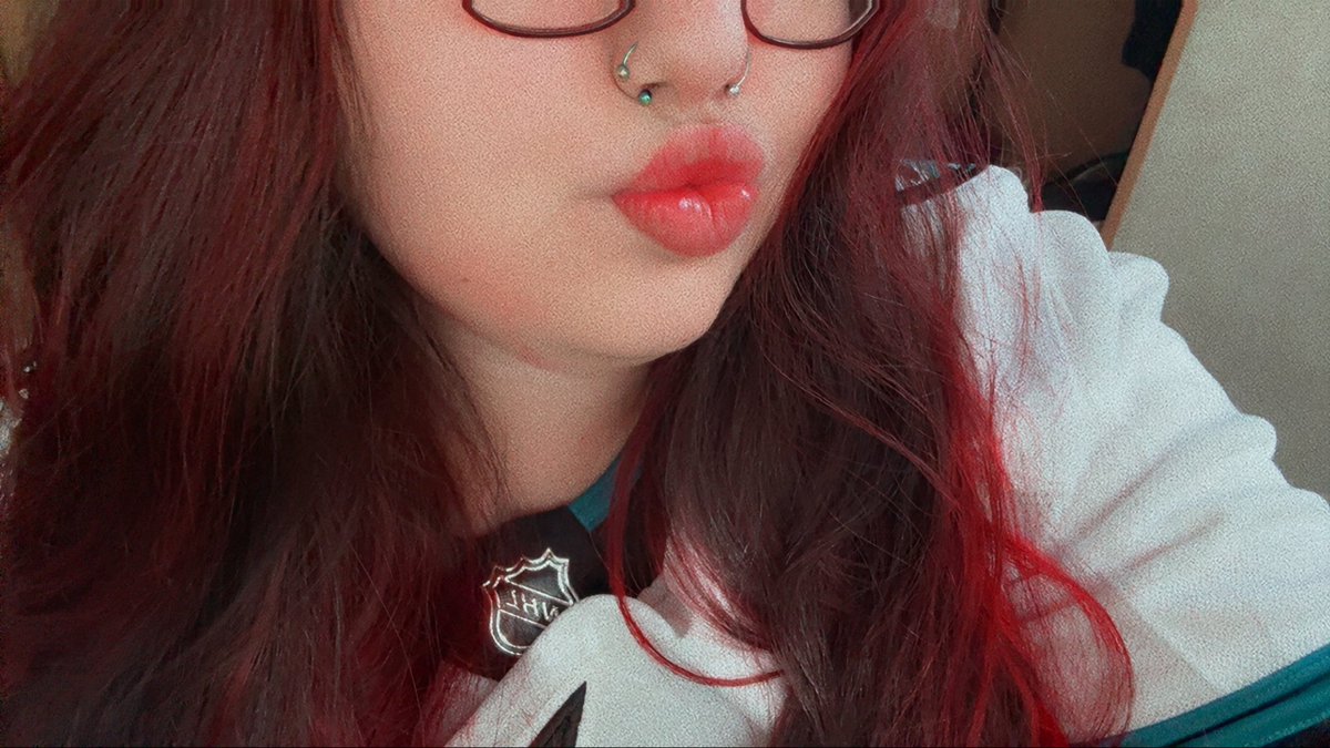 Lilly 💕 tweet media