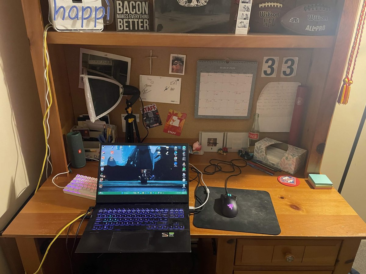 happiaka! tweet media