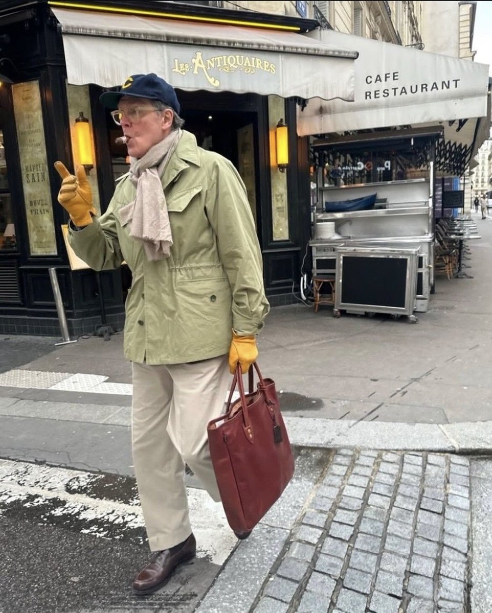 Samantha tweet media