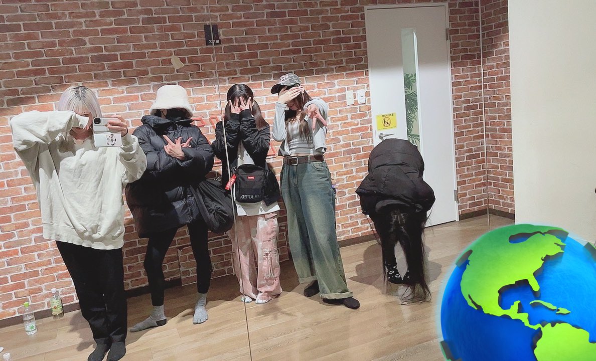 滄茫RESONICA 4月1日新宿LOFT 𝕕𝕖𝕓𝕦𝕥 tweet media