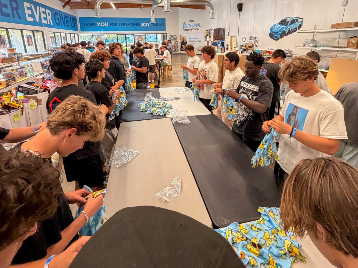 Capo Valley Football tweet media