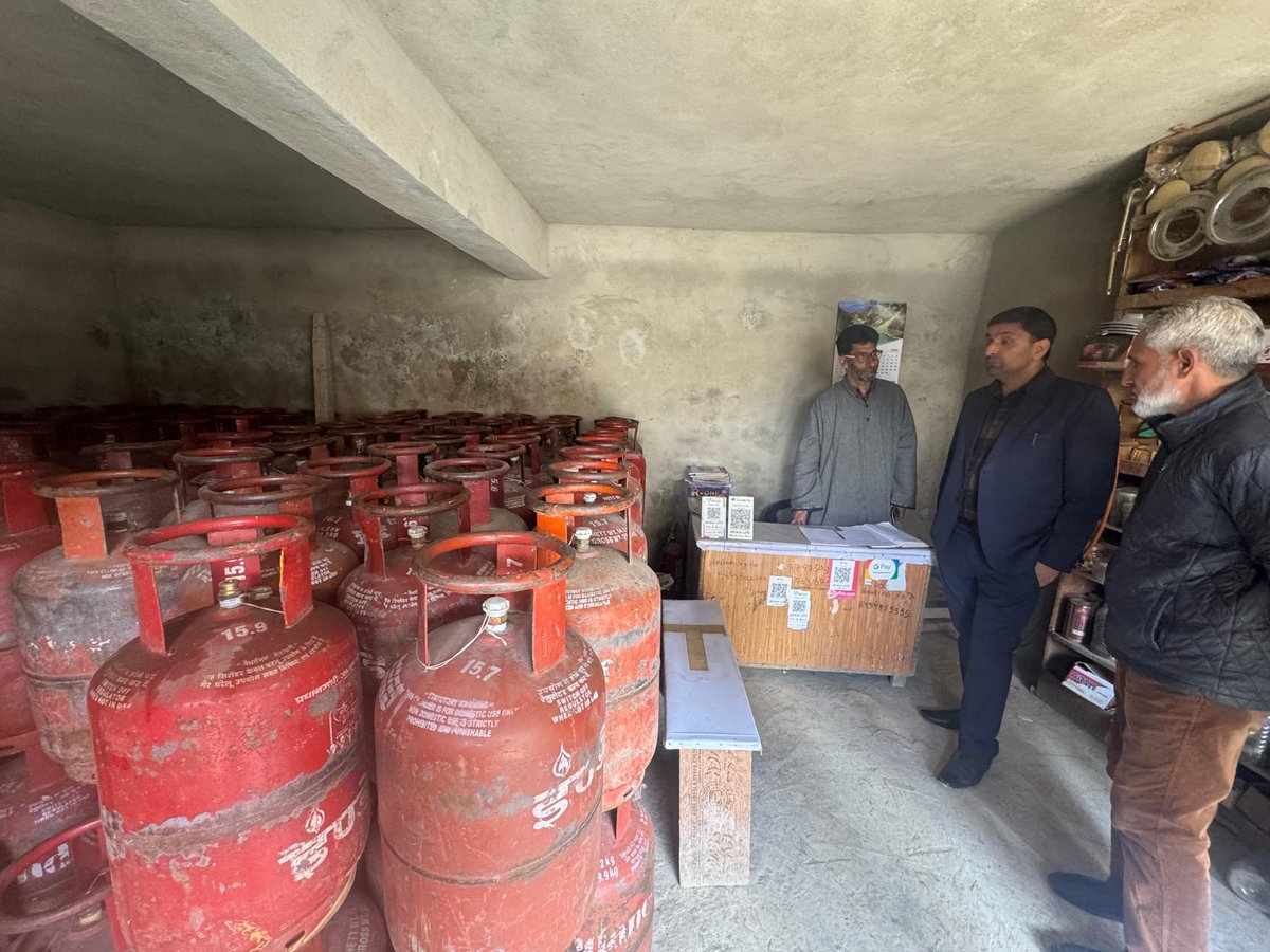 SDM Zainapora tweet media